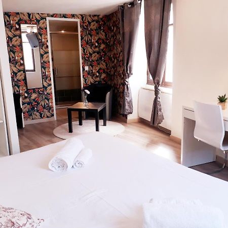 Hotel Renaissance Martigues Exteriör bild