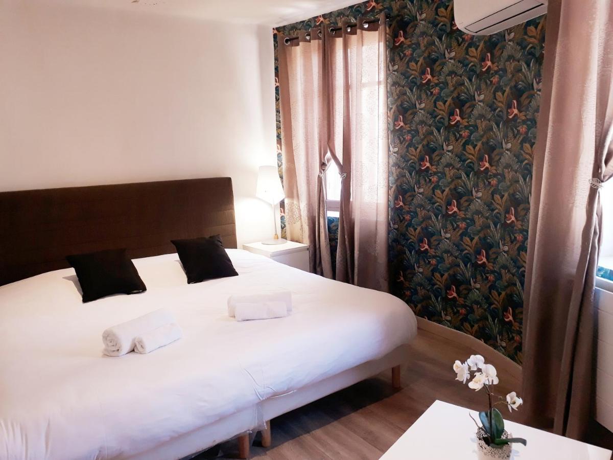 Hotel Renaissance Martigues Exteriör bild